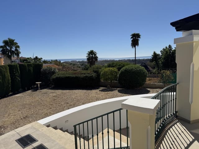 5 soverom Villa til salgs i Estepona med garasje - € 1 495 000 (Ref: 9358977)