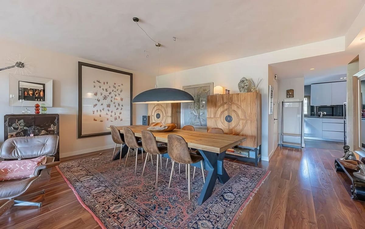 3 soverom Penthouse til salgs i Estepona med svømmebasseng garasje - € 880 000 (Ref: 9358979)