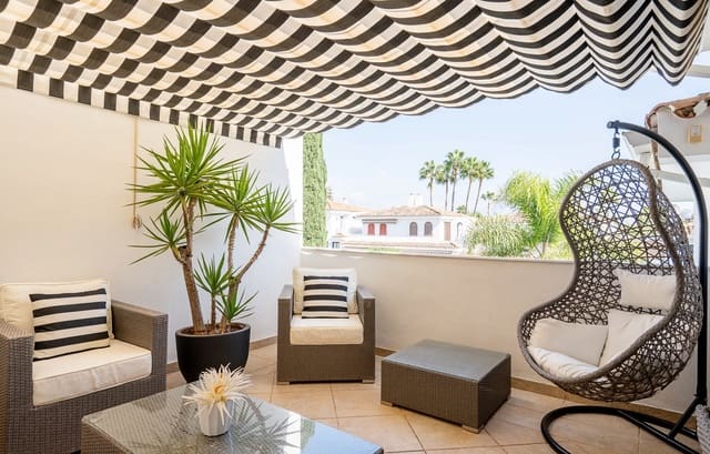 3 bedroom Townhouse for sale in Costalita, Estepona with pool garage - € 680,000 (Ref: 9367089)
