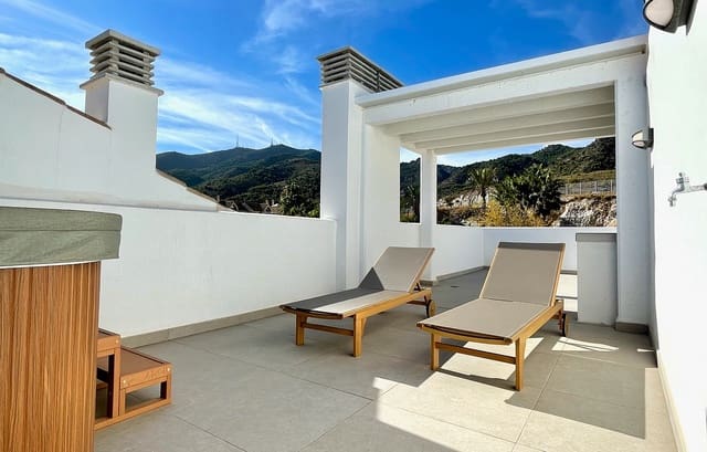 3 makuuhuone Kattohuoneisto myytävänä paikassa Benalmádena pueblo, Benalmádena mukana uima-altaan 
autotalli - 680 000 € (Ref: 9367090)