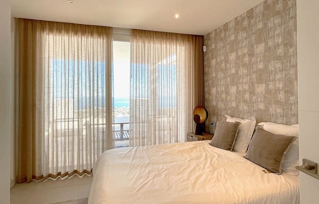 3 makuuhuone Kattohuoneisto myytävänä paikassa Benalmádena pueblo, Benalmádena mukana uima-altaan 
autotalli - 680 000 € (Ref: 9367090)