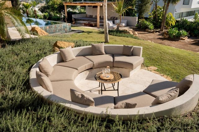 5 soveværelse Villa til salg i Selwo, Estepona med swimmingpool garage - € 3.970.000 (Ref: 9378831)