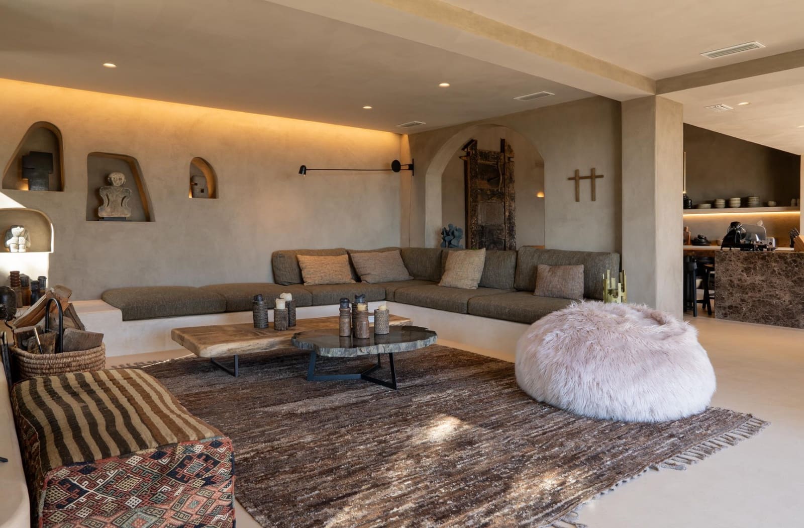 5 slaapkamer Villa te koop in New Golden Mile met zwembad garage - € 3.970.000 (Ref: 9378831)
