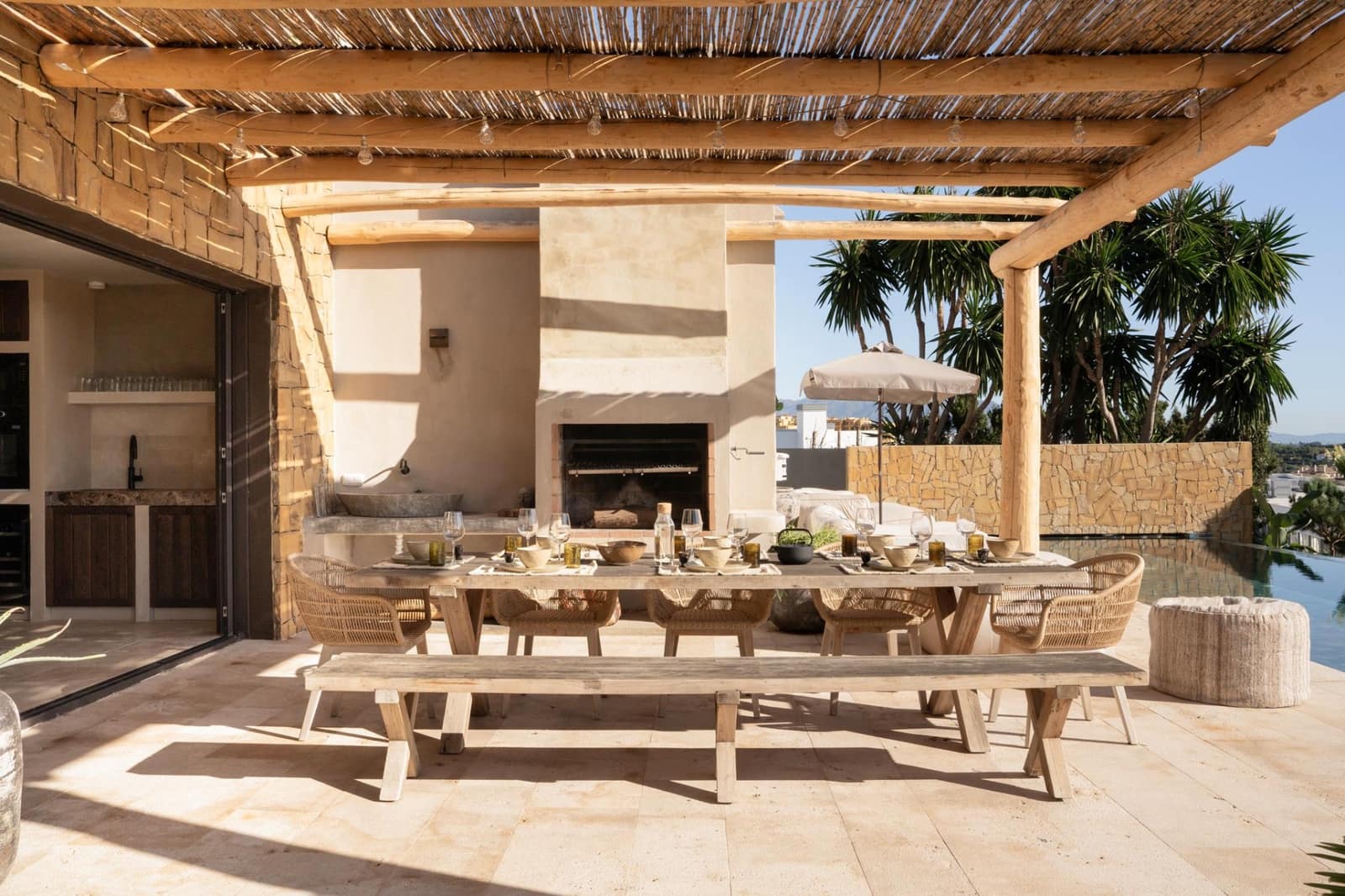 5 slaapkamer Villa te koop in New Golden Mile met zwembad garage - € 3.970.000 (Ref: 9378831)
