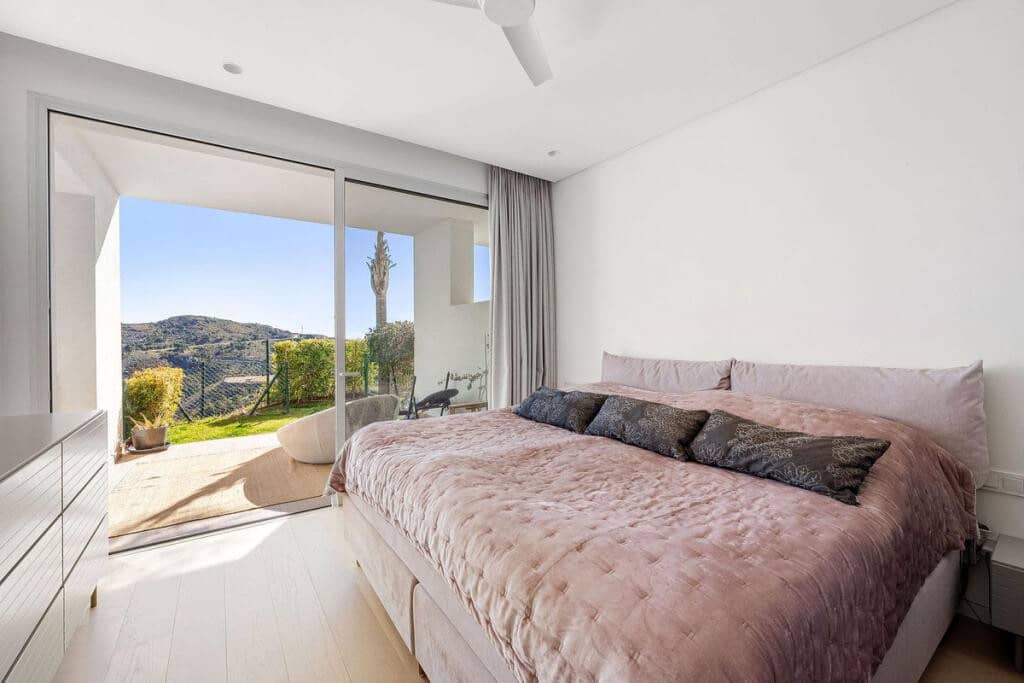 3 chambre Appartement à vendre à Benahavis avec piscine garage - 925 000 € (Ref: 9400743)