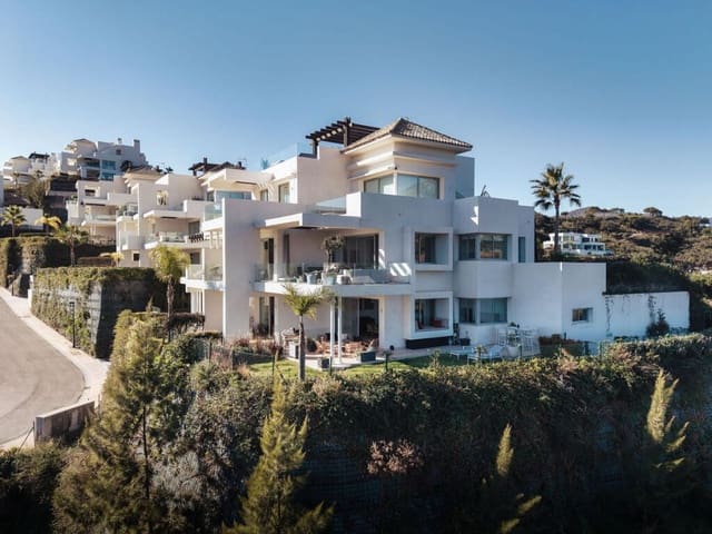 3 sovrum Lägenhet till salu i Benahavís med pool garage - 925 000 € (Ref: 9400743)