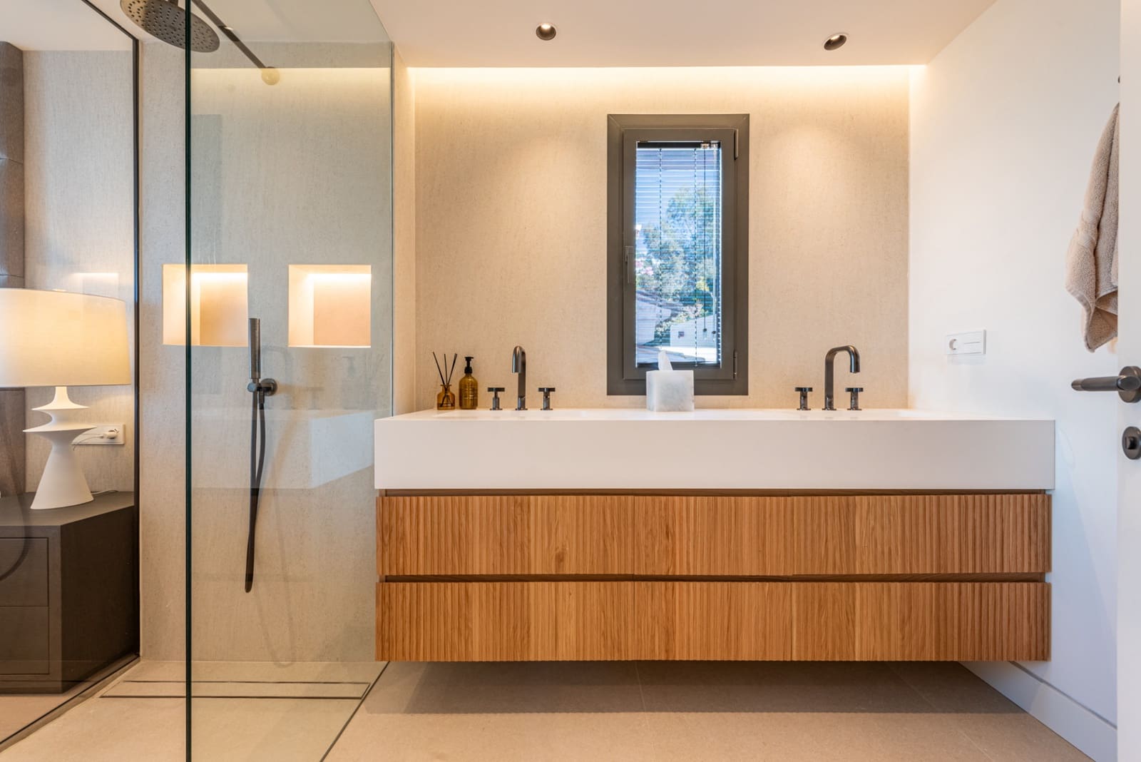 3 Zimmer Haus zu verkaufen in Marbella mit Pool Garage - 1.195.000 € (Ref: 9410723)