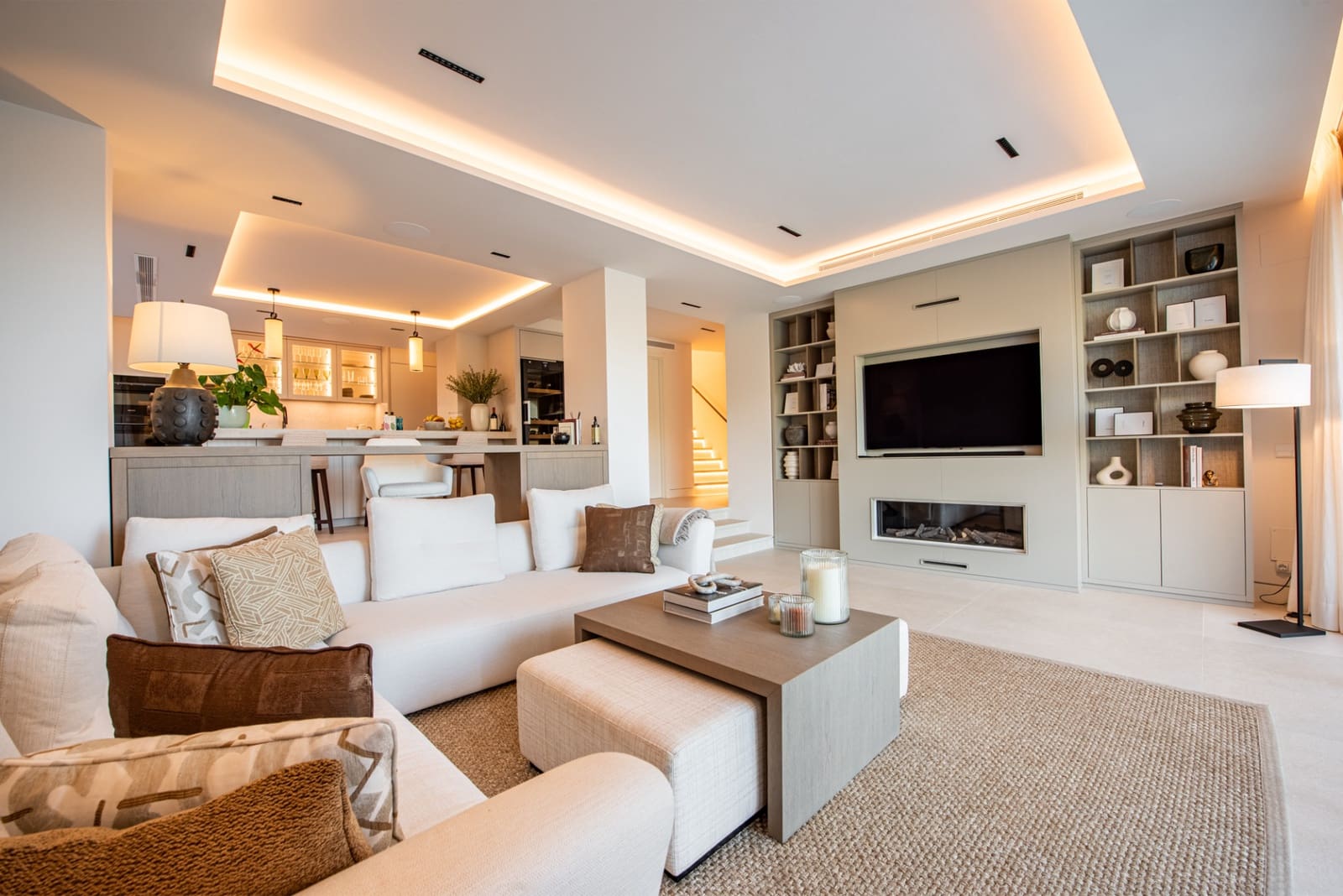 3 soveværelse Byhus til salg i Marbella med swimmingpool garage - € 1.195.000 (Ref: 9410723)