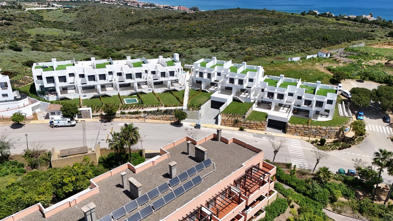 3 sypialnia Dom na sprzedaż w Manilva z basenem garażem - 595 000 € (Ref: 9422064)