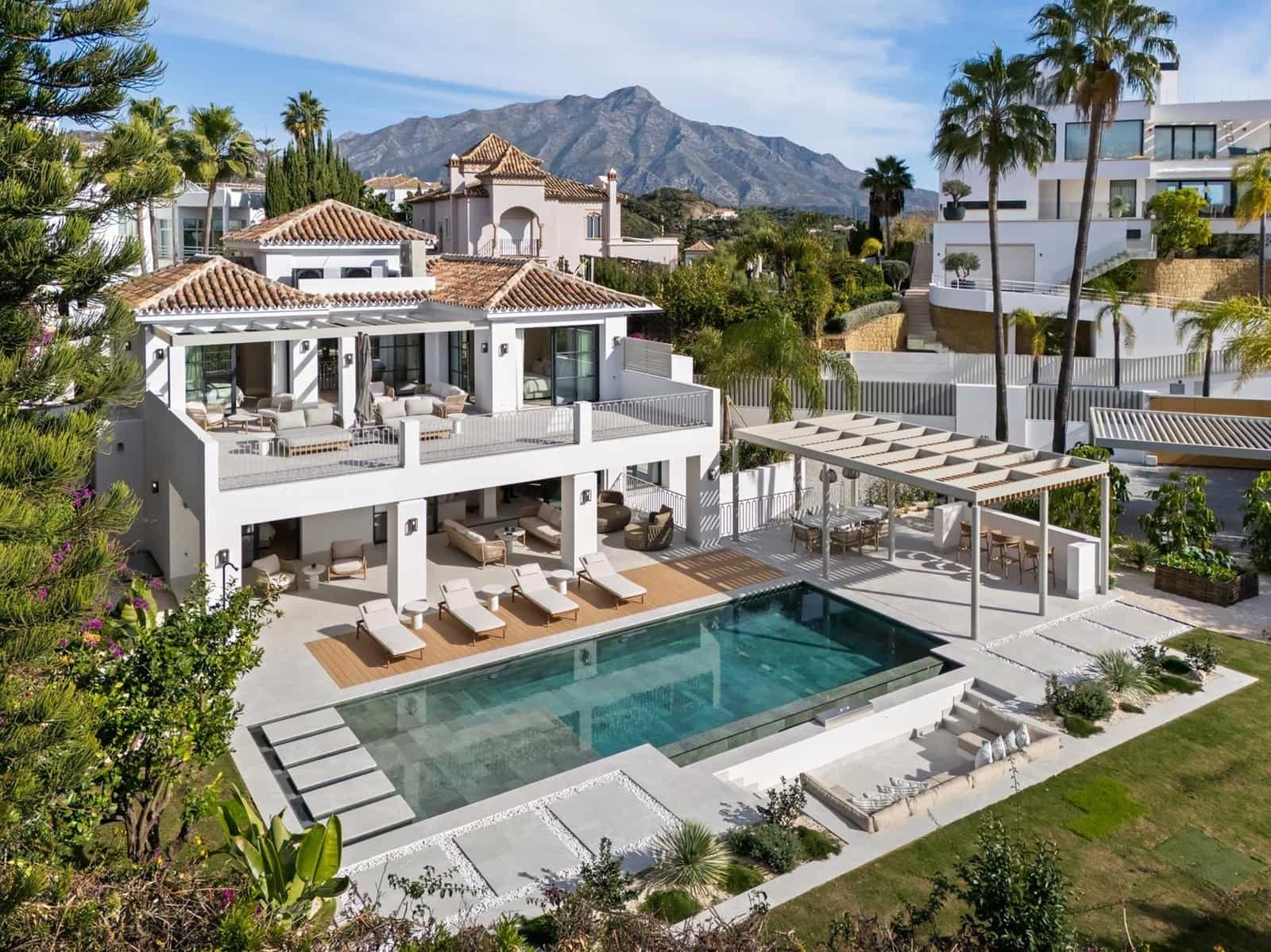 5 soverom Villa til salgs i Benahavis med svømmebasseng garasje - € 6 250 000 (Ref: 9430898)