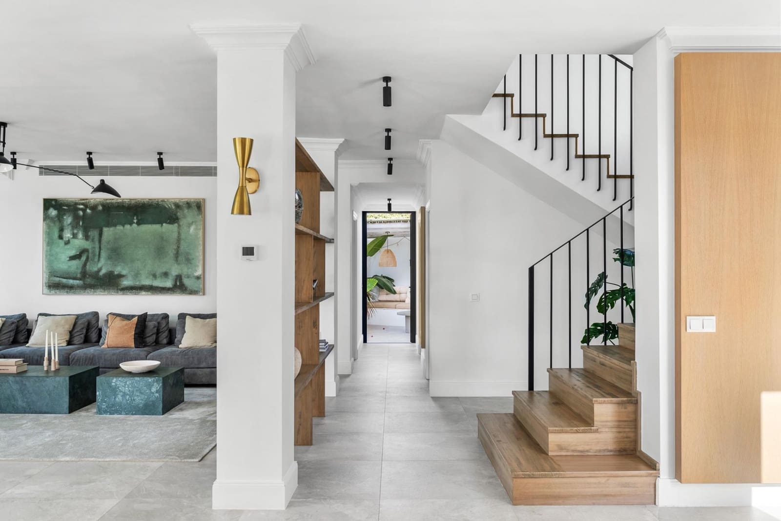 5 soveværelse Villa til salg i Nueva Andalucia med swimmingpool garage - € 3.495.000 (Ref: 9430899)