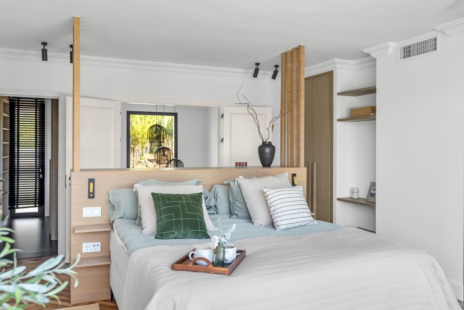 5 soveværelse Villa til salg i Nueva Andalucia med swimmingpool garage - € 3.495.000 (Ref: 9430899)