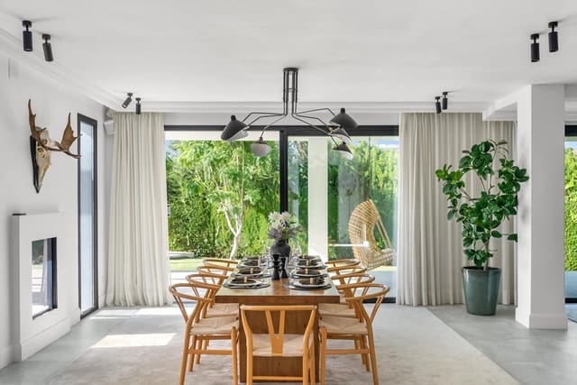 5 soveværelse Villa til salg i Nueva Andalucia, Marbella med swimmingpool garage - € 3.495.000 (Ref: 9430899)