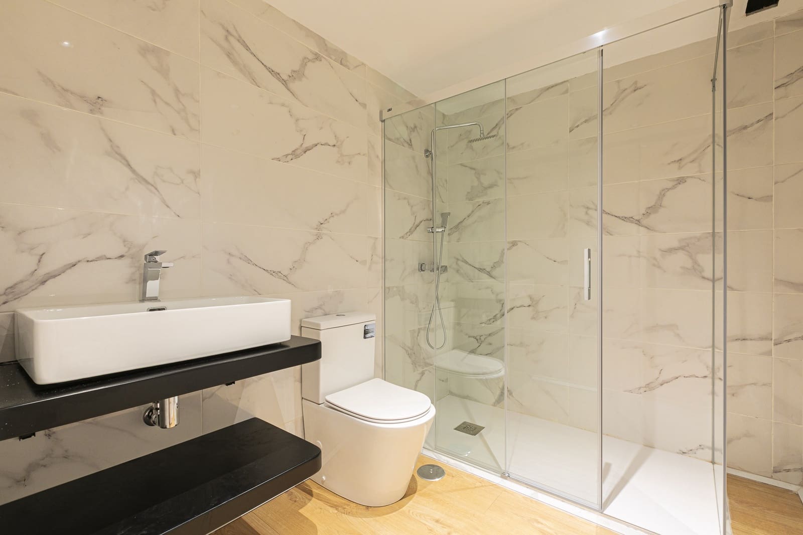 3 slaapkamer Appartement te koop in Marbella met zwembad garage - € 620.000 (Ref: 9483908)