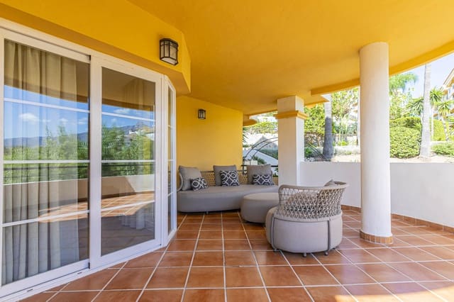 3 slaapkamer Appartement te koop in Marbella met zwembad garage - € 620.000 (Ref: 9483908)