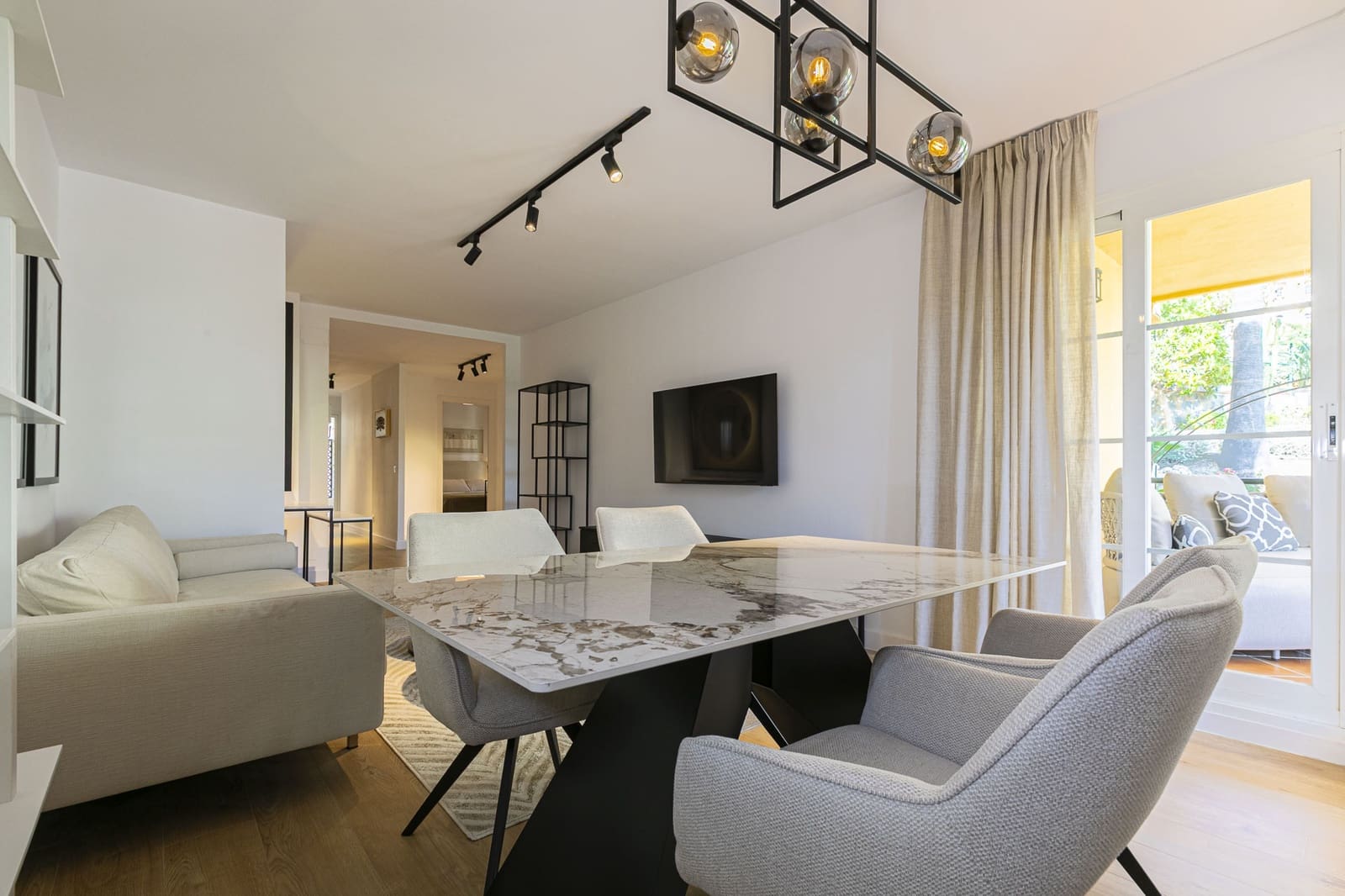 3 soverom Leilighet til salgs i Marbella med svømmebasseng garasje - € 620 000 (Ref: 9483908)