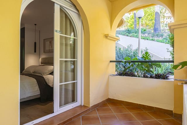 3 soverom Leilighet til salgs i Marbella med svømmebasseng garasje - € 620 000 (Ref: 9483908)
