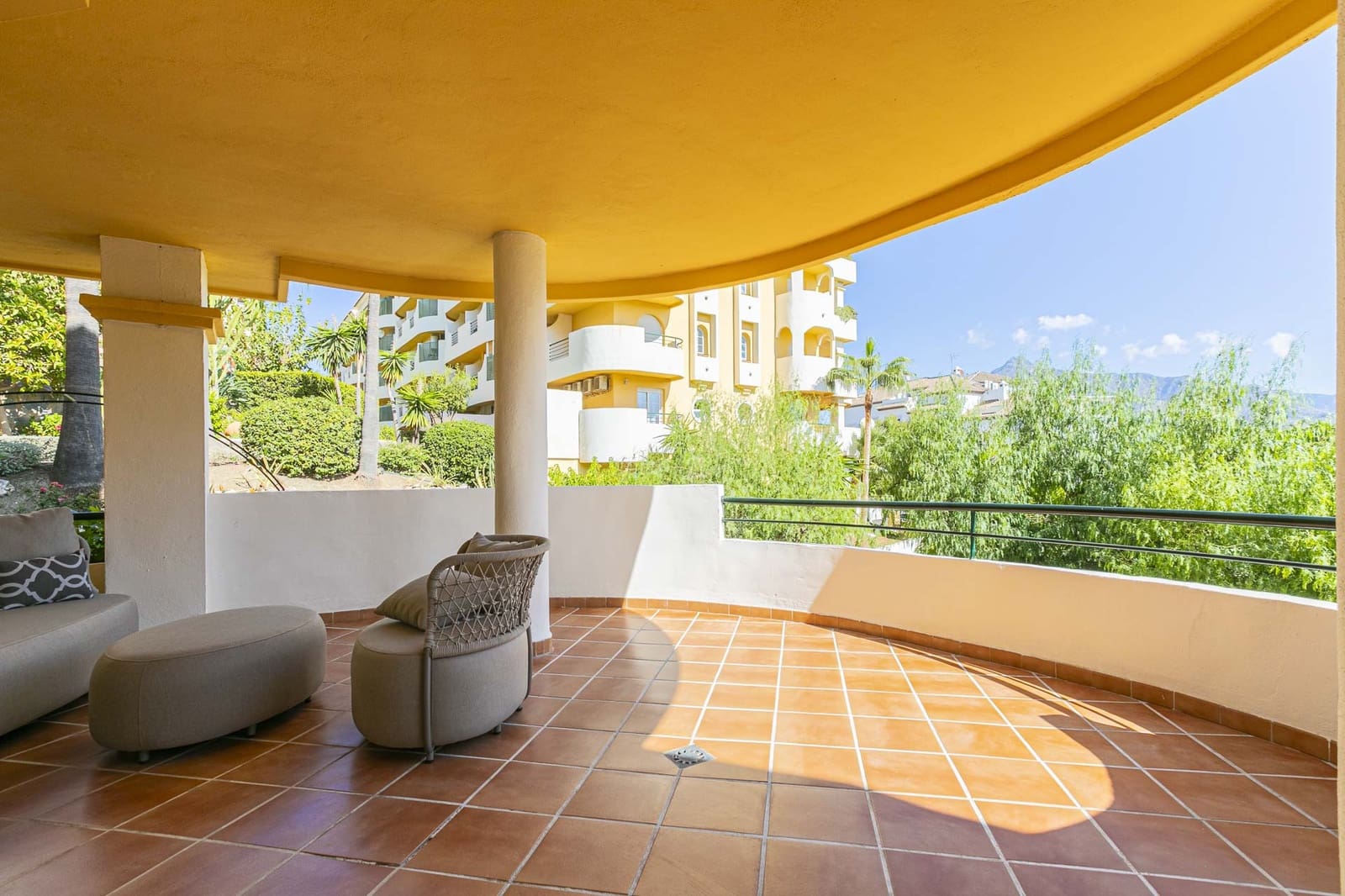 3 soverom Leilighet til salgs i Marbella med svømmebasseng garasje - € 620 000 (Ref: 9483908)