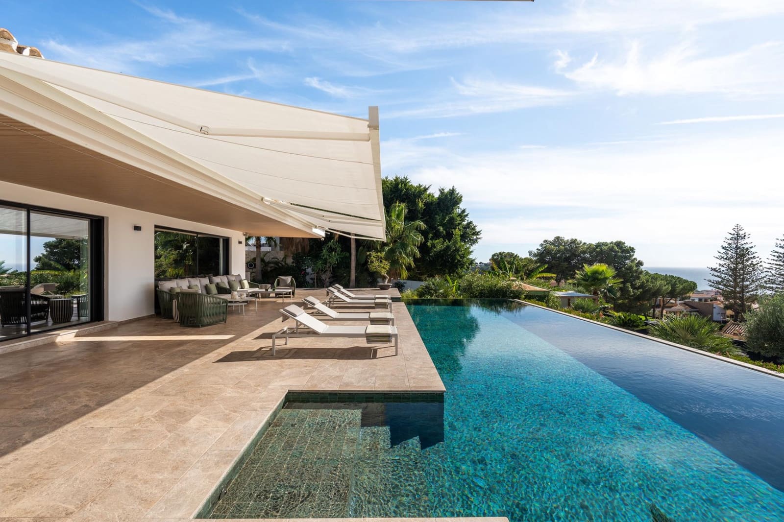 6 soveværelse Villa til salg i Malaga by med swimmingpool garage - € 4.450.000 (Ref: 9494371)