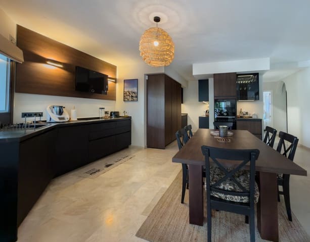 4 soveværelse Lejlighed til salg i Real de Zaragoza, Marbella med swimmingpool garage - € 1.100.000 (Ref: 9508520)