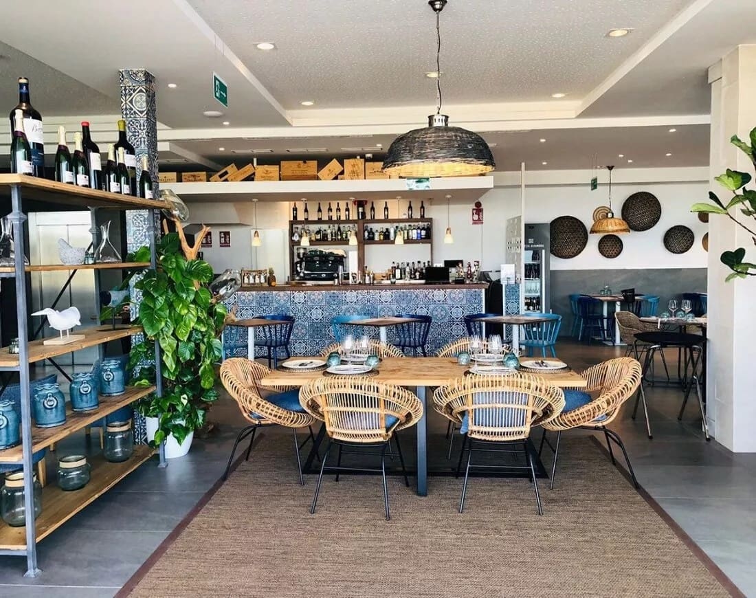 Apartamento de 2 habitaciones en Estepona en venta con piscina garaje - 155.000 € (Ref: 9540906)