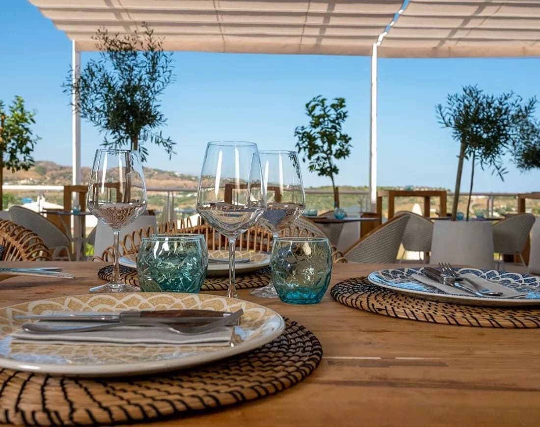 Apartamento de 2 habitaciones en Estepona en venta con piscina garaje - 155.000 € (Ref: 9540906)