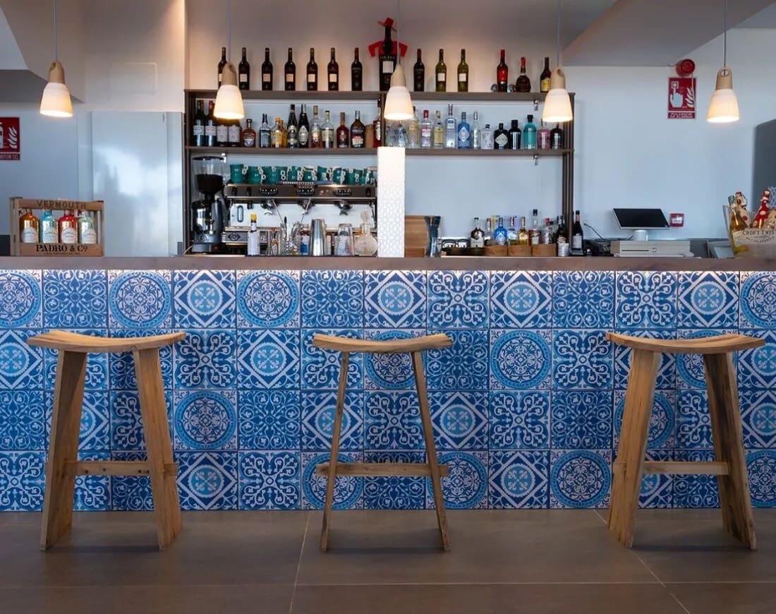 Apartamento de 2 habitaciones en Estepona en venta con piscina garaje - 155.000 € (Ref: 9540906)