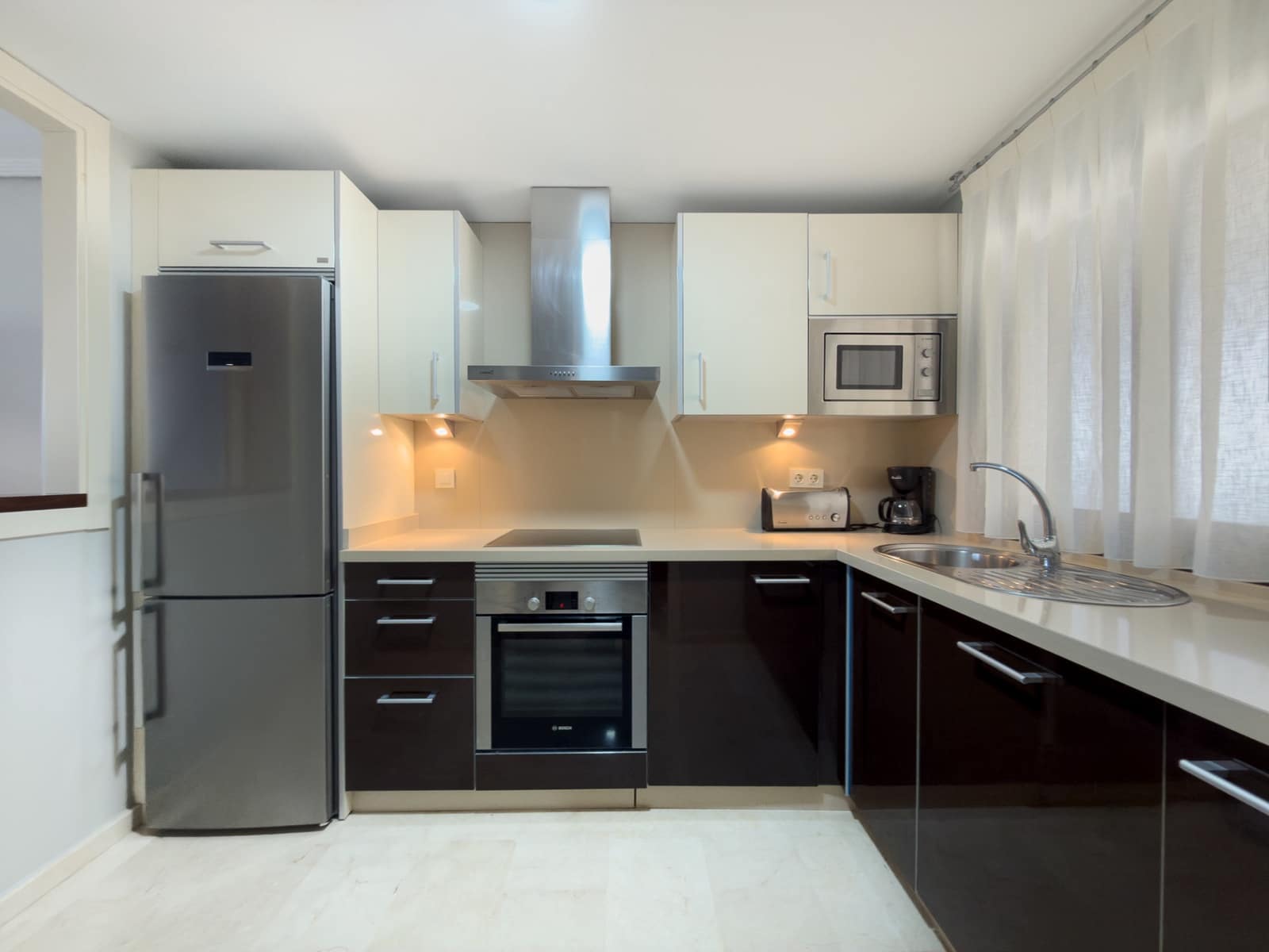 Apartamento de 2 habitaciones en Estepona en venta con piscina garaje - 155.000 € (Ref: 9540906)