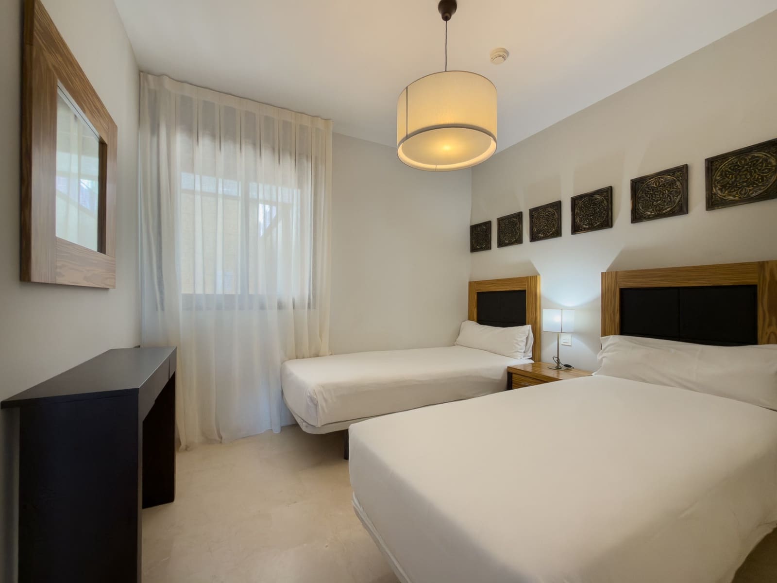 Apartamento de 2 habitaciones en Estepona en venta con piscina garaje - 155.000 € (Ref: 9540906)