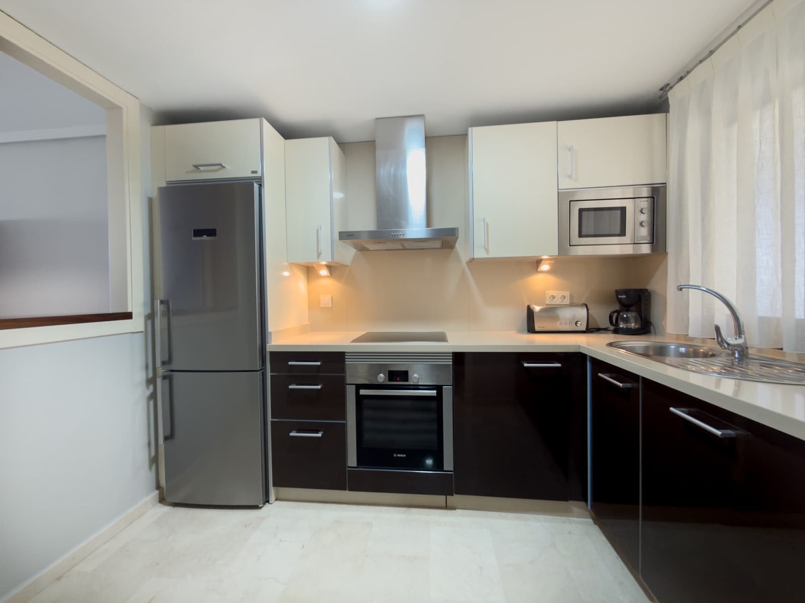 Apartamento de 2 habitaciones en Estepona en venta con piscina garaje - 155.000 € (Ref: 9540906)