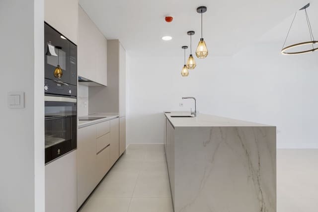 2 Zimmer Apartment zu verkaufen in El Higuerón, Fuengirola mit Pool Garage - 475.000 € (Ref: 9543153)