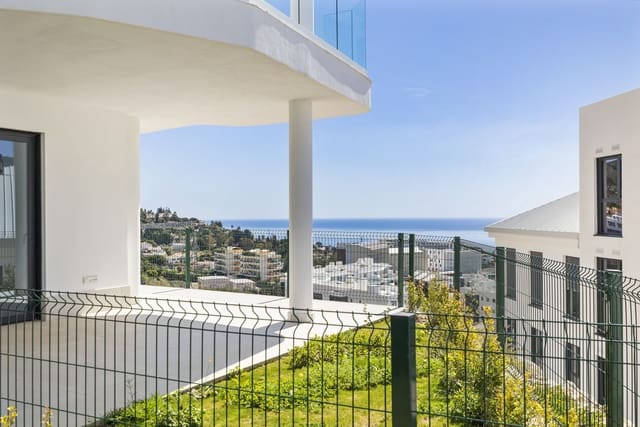 2 soverom Leilighet til salgs i El Higuerón, Fuengirola med svømmebasseng garasje - € 475 000 (Ref: 9543153)