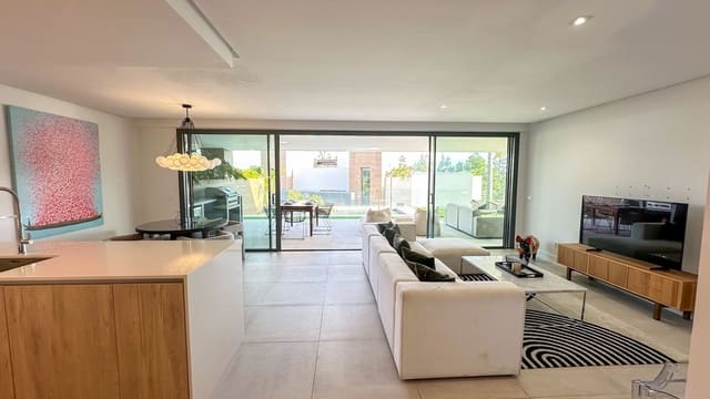 3 soverom Strandleiligheter til salgs i Marbella med svømmebasseng garasje - € 1 075 000 (Ref: 9561427)
