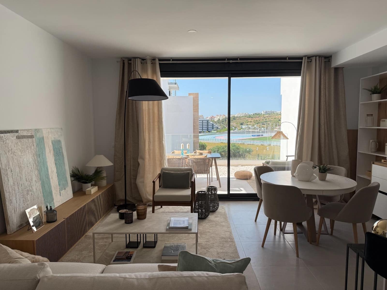 2 quarto Apartamento para venda em Estepona com piscina garagem - 445 000 € (Ref: 9568228)