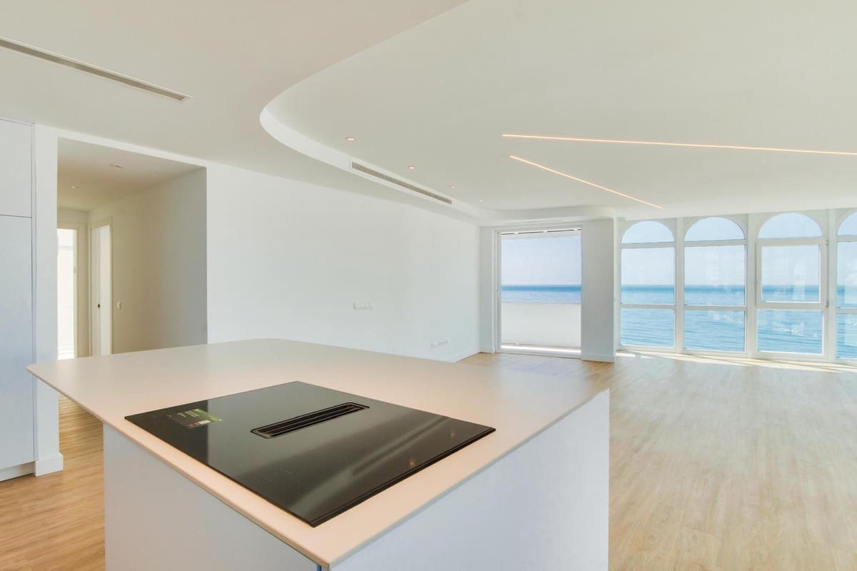 3 sovrum Takvåning till salu i Estepona med garage - 1 159 000 € (Ref: 9582456)