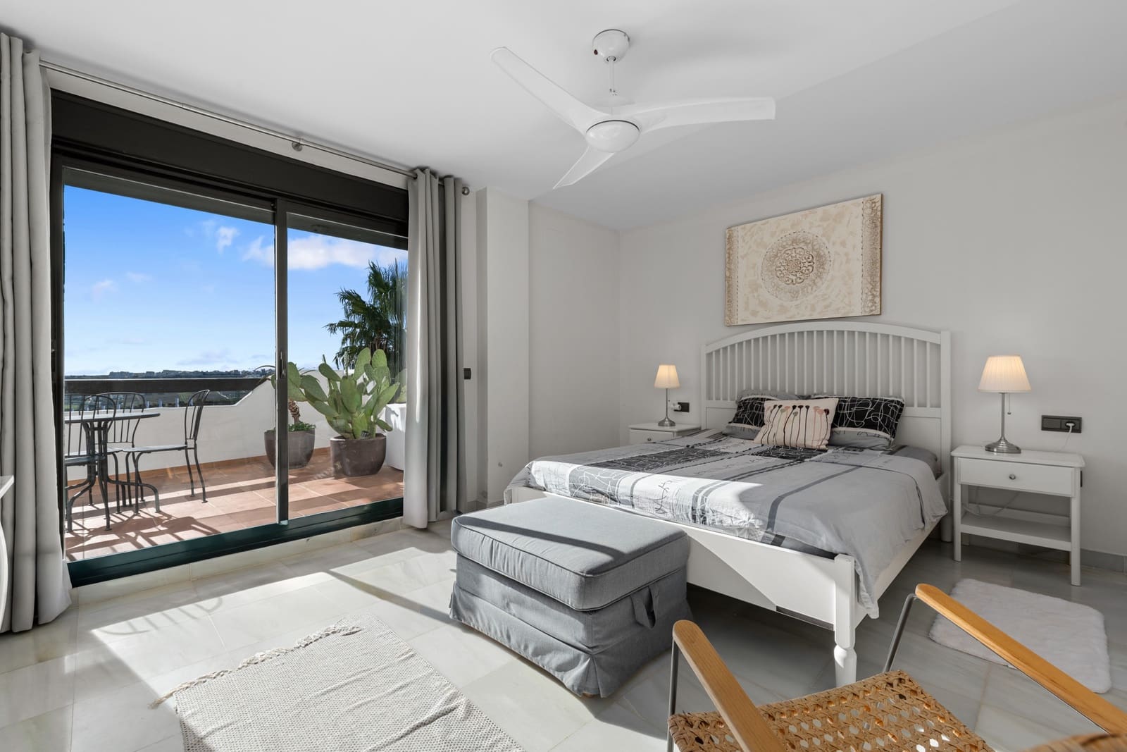 4 slaapkamer Penthouse te koop in Casares met zwembad garage - € 440.000 (Ref: 9627331)
