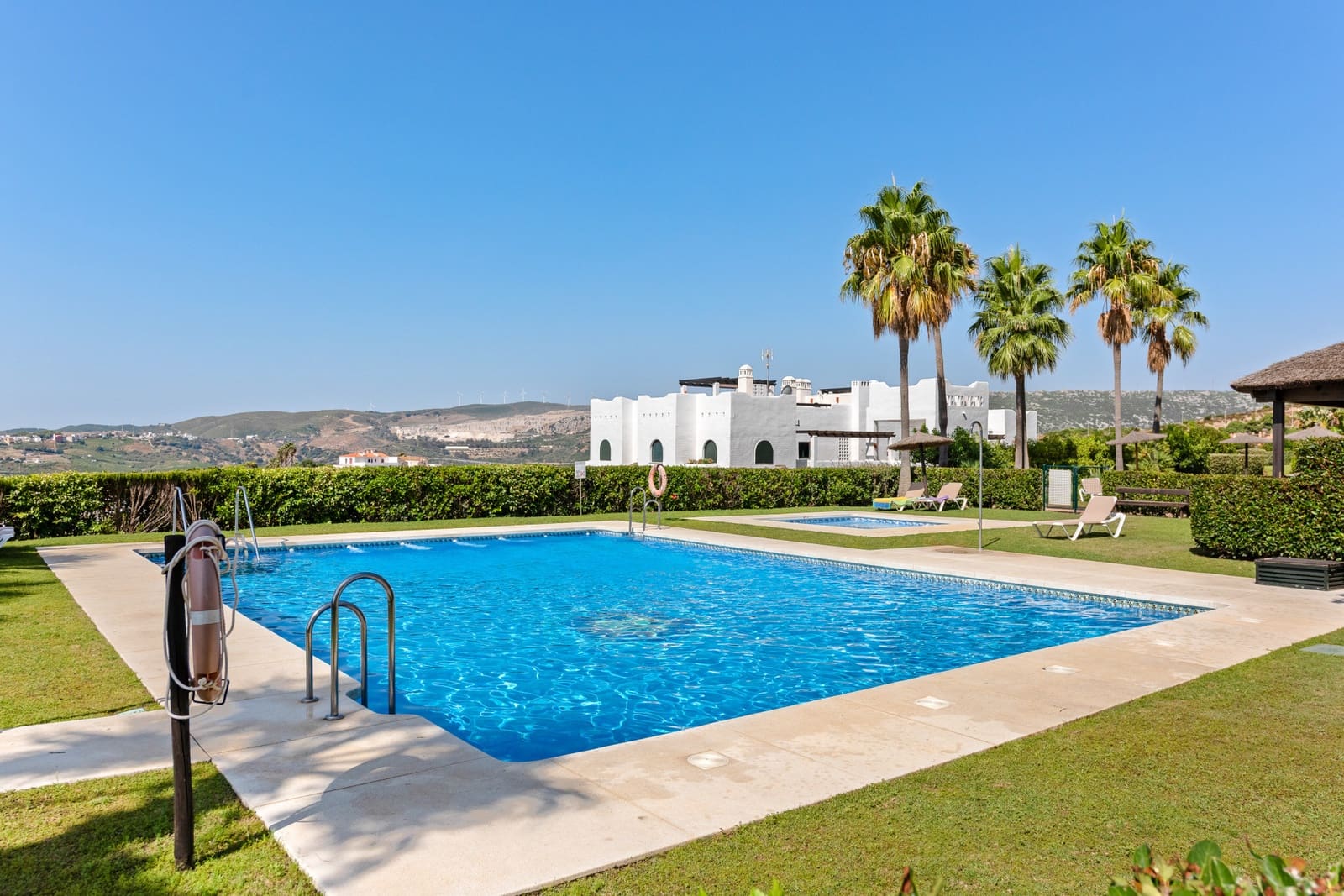 4 slaapkamer Penthouse te koop in Casares met zwembad garage - € 440.000 (Ref: 9627331)