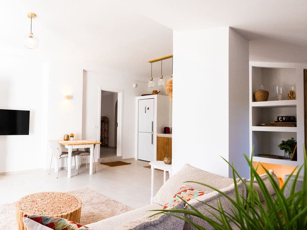3 sypialnia Willa na sprzedaż w Estepona z basenem garażem - 1 395 000 € (Ref: 9651296)