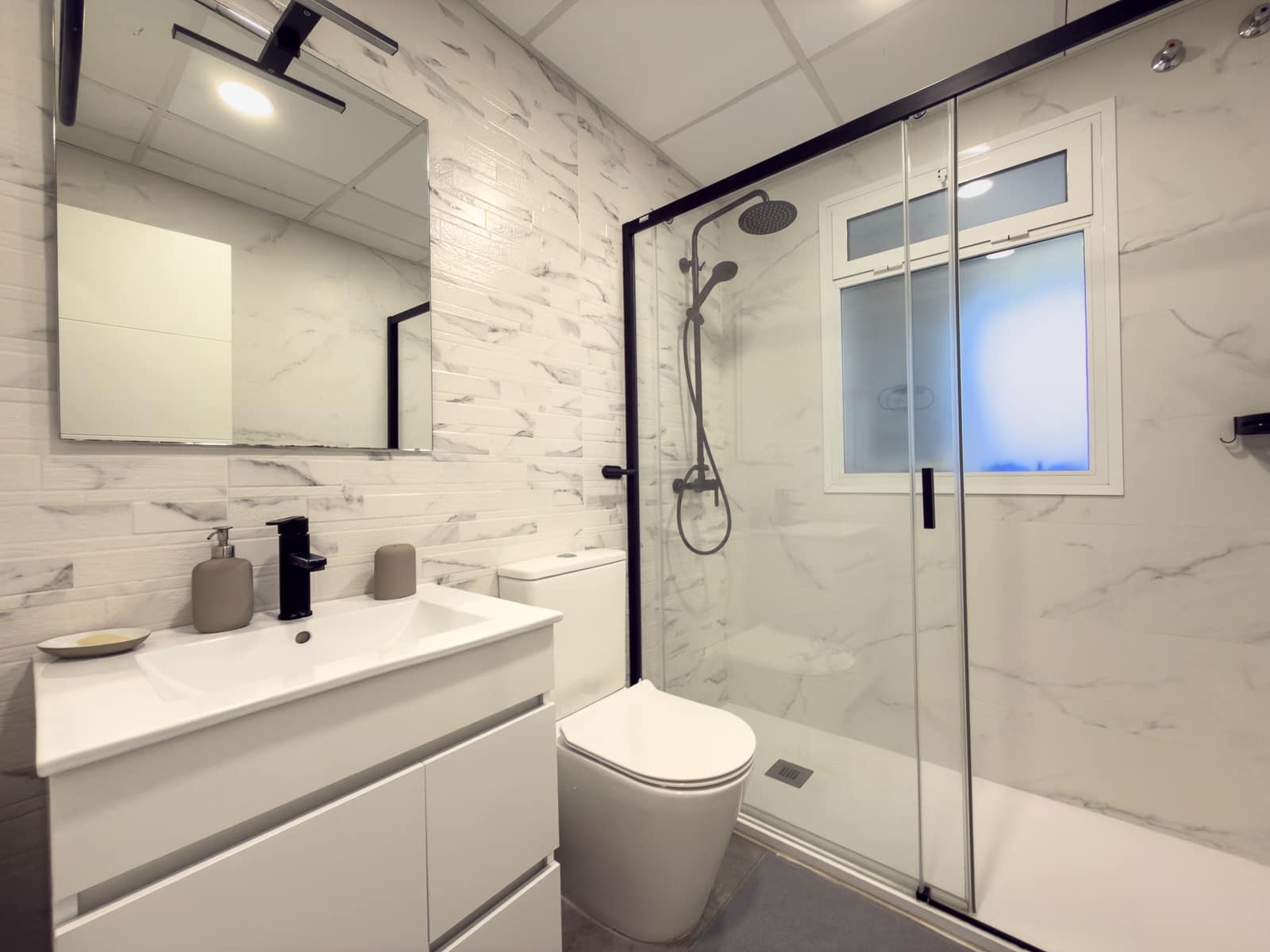 3 bedroom Apartment for rent in Marbella with pool garage - € 2,800 (Ref: 9670212)