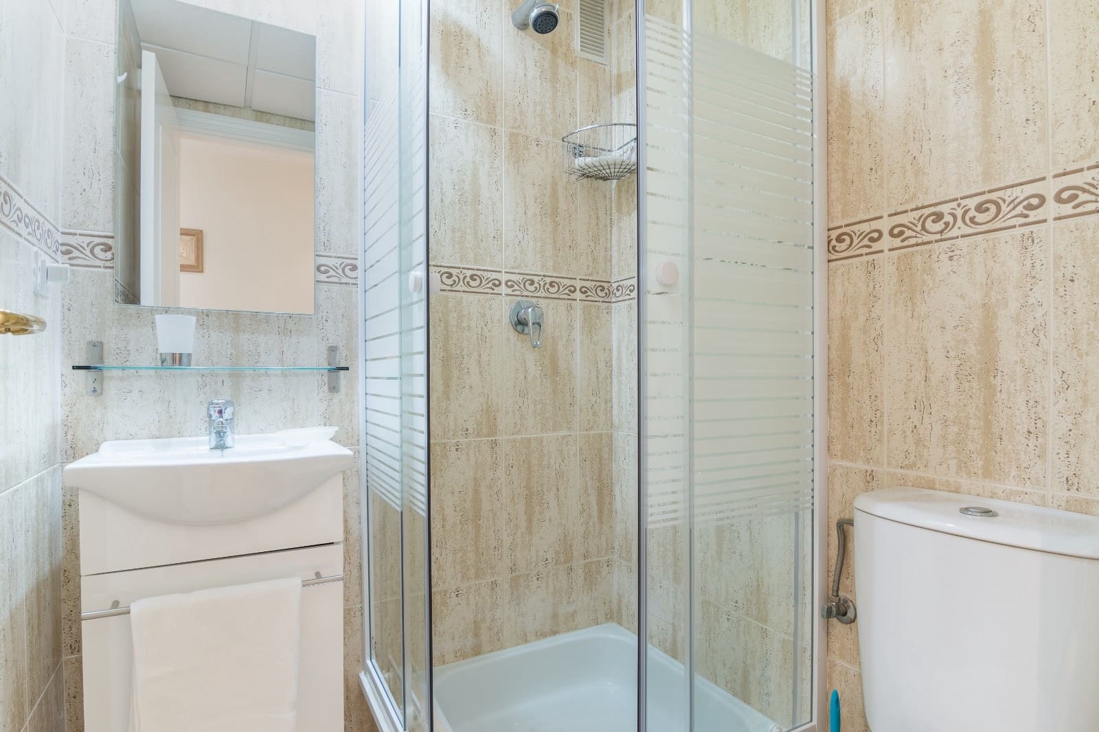 2 Zimmer Apartment zu verkaufen in La Duquesa / Puerto de la Duquesa mit Pool Garage - 359.000 € (Ref: 9673961)