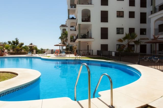 2 makuuhuone Huoneisto myytävänä paikassa La Duquesa / Puerto de la Duquesa, Manilva mukana uima-altaan 
autotalli - 359 000 € (Ref: 9673961)