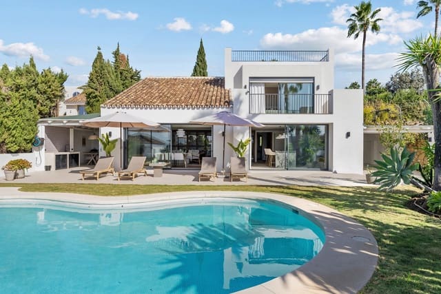 4 Zimmer Villa zu verkaufen in Nueva Andalucia, Marbella mit Pool Garage - 2.895.000 € (Ref: 9719706)