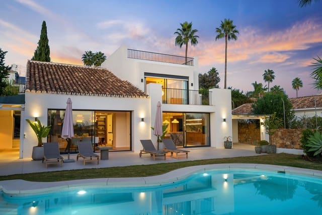 4 slaapkamer Villa te koop in Nueva Andalucia, Marbella met zwembad garage - € 2.895.000 (Ref: 9719706)