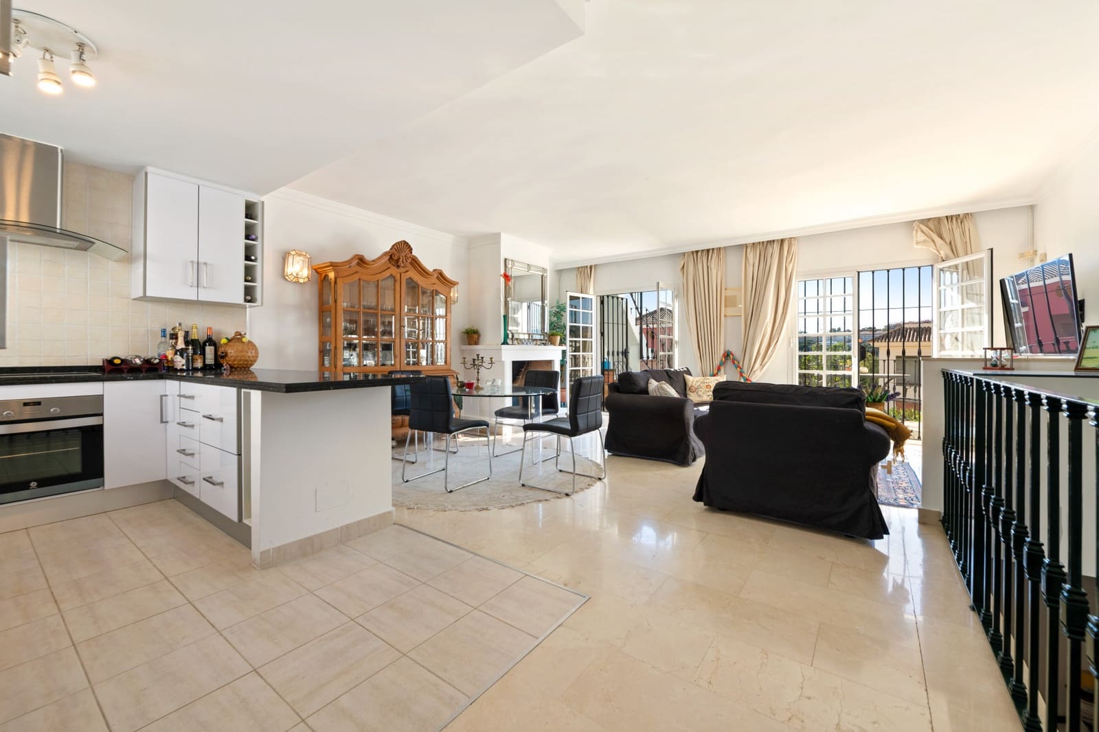 2 quarto Casa em Banda para venda em Marbella com piscina garagem - 495 000 € (Ref: 9719707)