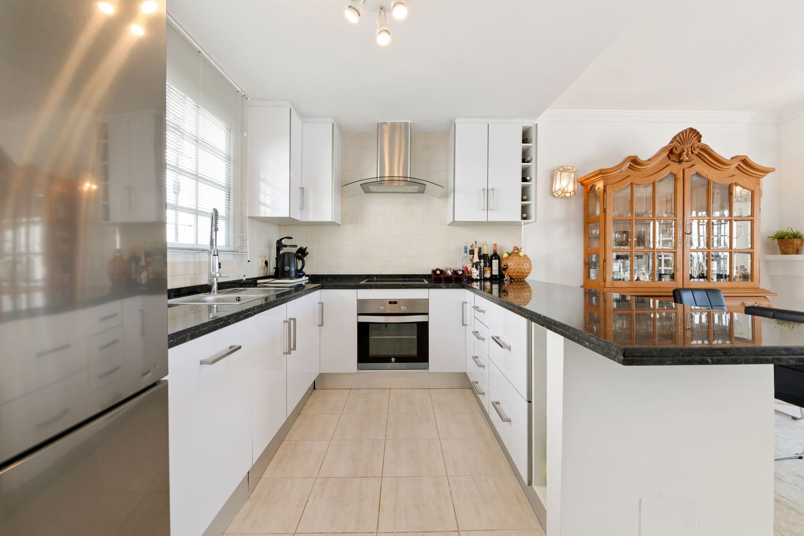 2 quarto Casa em Banda para venda em Marbella com piscina garagem - 495 000 € (Ref: 9719707)