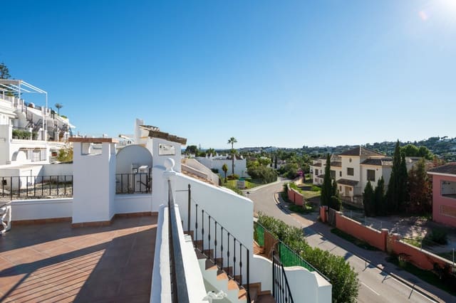 2 sovrum Hus till salu i Marbella med pool garage - 495 000 € (Ref: 9719707)