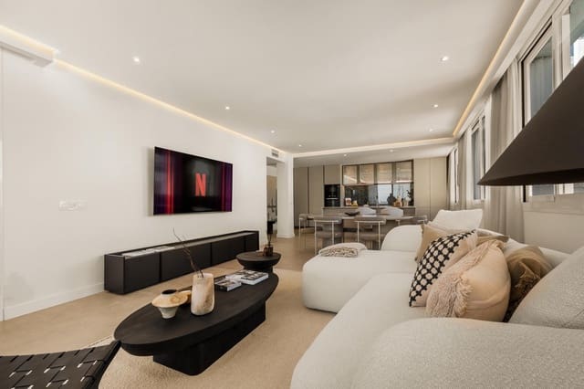2 makuuhuone Huoneisto myytävänä paikassa Marbella mukana uima-altaan 
autotalli - 690 000 € (Ref: 9719708)