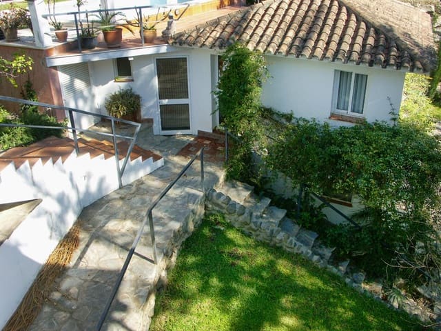 7 quarto Moradia para venda em Los Flamingos, Benahavís com piscina garagem - 1 750 000 € (Ref: 9777924)