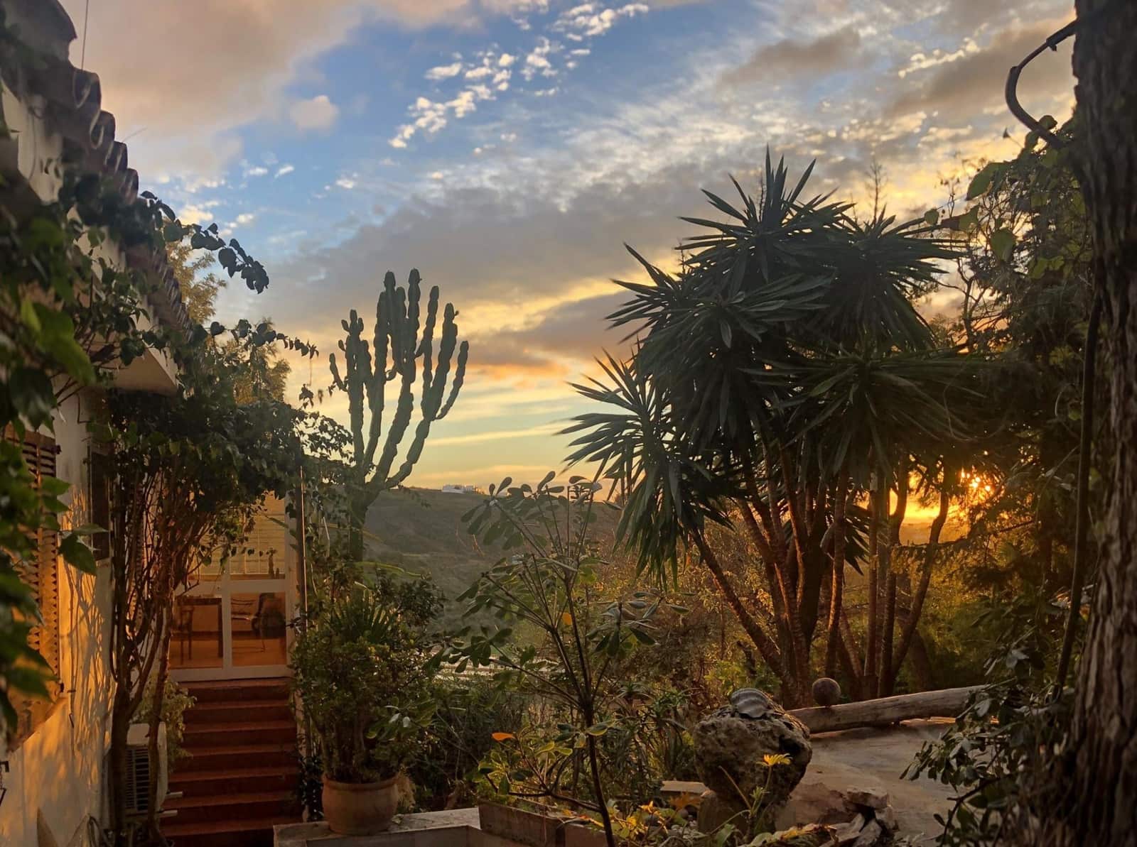 7 quarto Moradia para venda em Benahavis com piscina garagem - 1 750 000 € (Ref: 9777924)