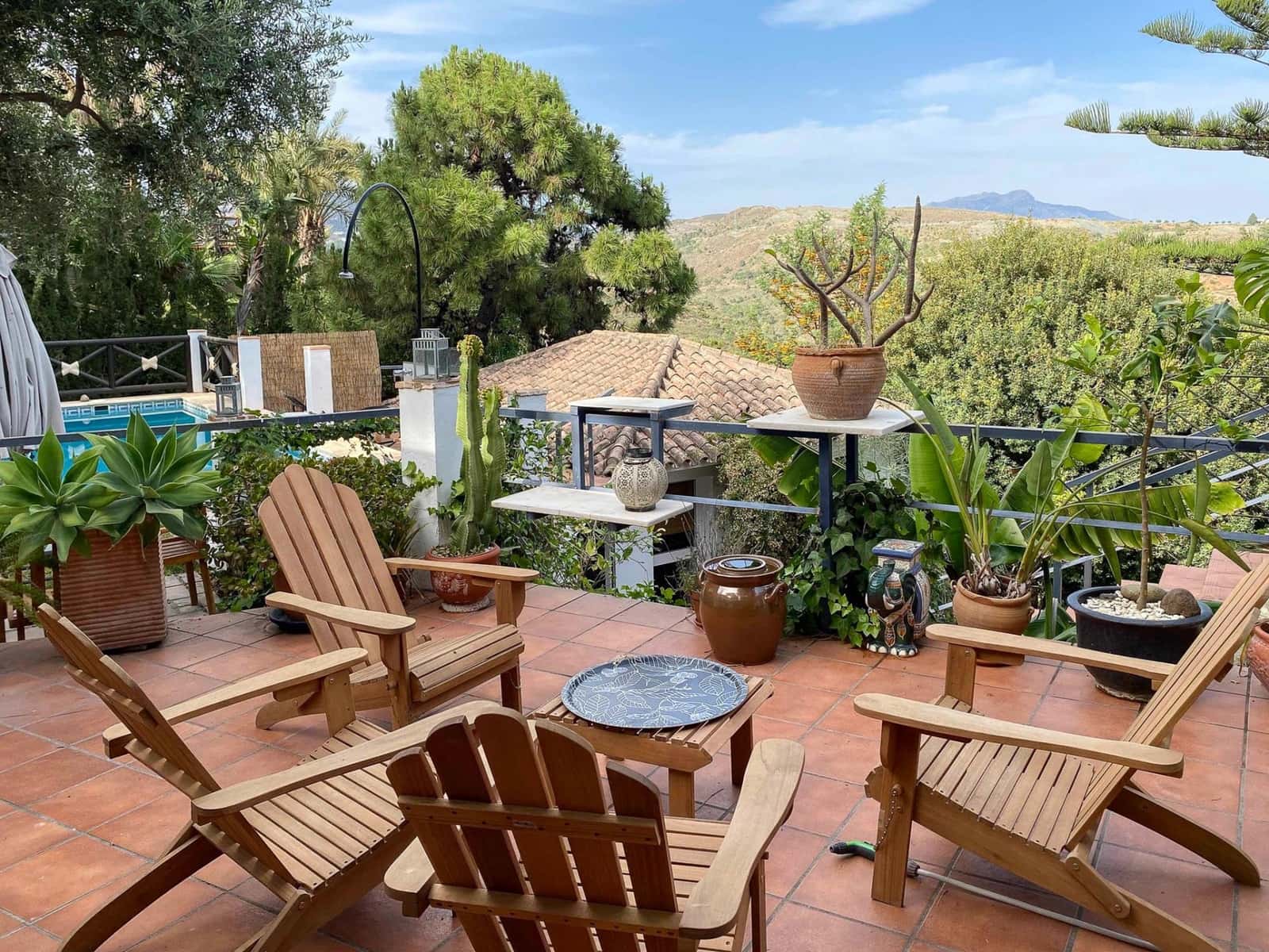 7 quarto Moradia para venda em Benahavis com piscina garagem - 1 750 000 € (Ref: 9777924)